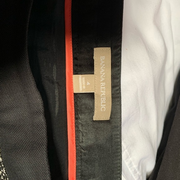 Banana Republic Pencil Skirt - Picture 3 of 5